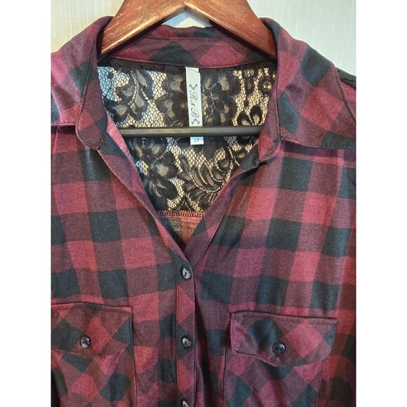 Red & Black Plaid Button-Up Shirt Lace Back Detail Roll-Up short Sleeves 2X Size - Picture 2 of 14